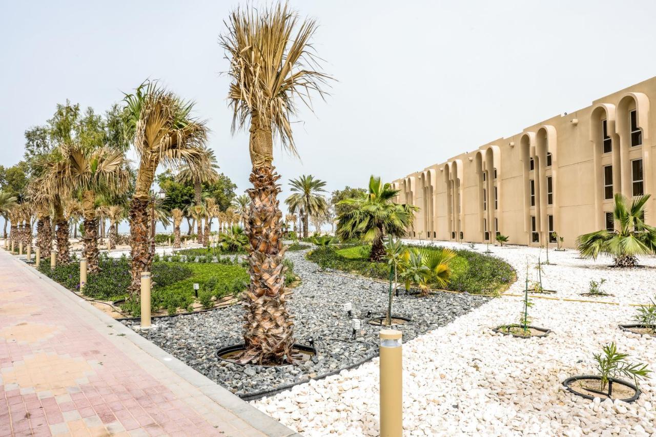 Dhafra Beach Hotel Jebel Dhanna Buitenkant foto