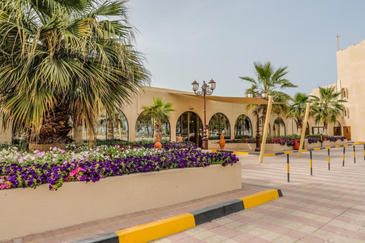 Dhafra Beach Hotel Jebel Dhanna Buitenkant foto
