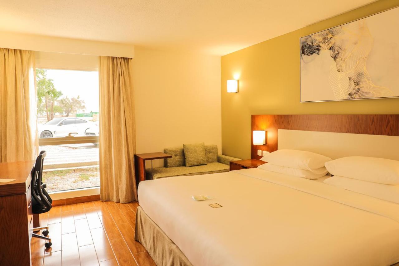 Dhafra Beach Hotel Jebel Dhanna Buitenkant foto