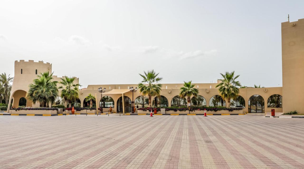 Dhafra Beach Hotel Jebel Dhanna Buitenkant foto